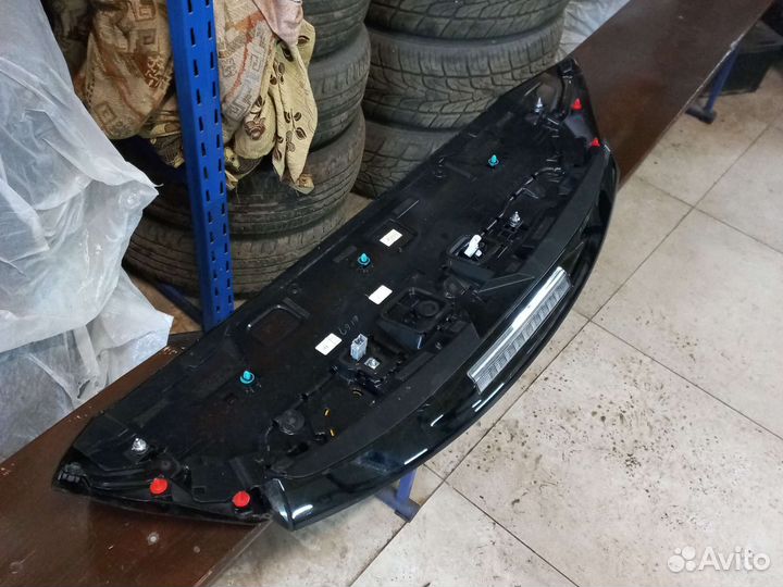 Спойлер крышки багажника Lexus NX 2014-2021