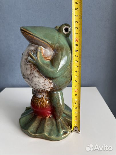 Статуэтка лягушка