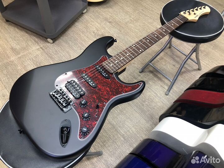 Электрогитара стратокастер чёрная матовая