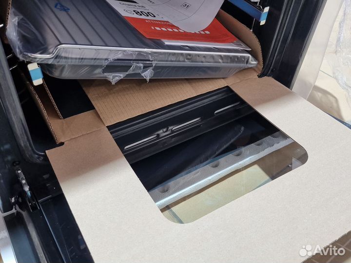 Духовой шкаф Hotpoint-Ariston