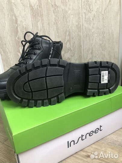 Ботинки женские зимние 40 размер новые