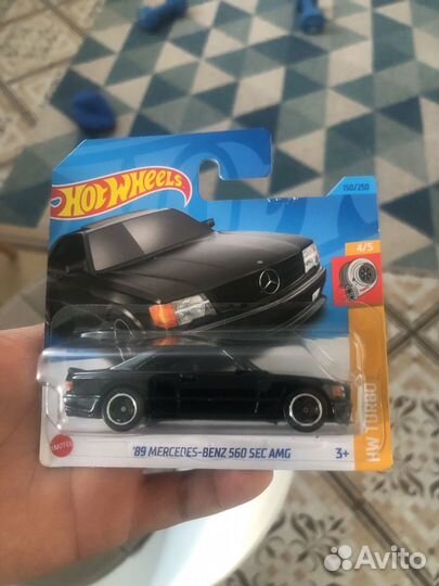 Hot wheels yellow submarine mercedes 560 sec amg