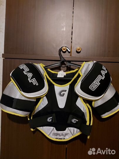 Нагрудник хоккейный