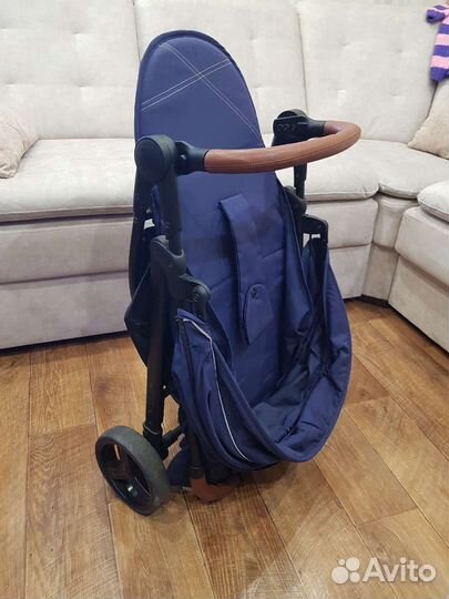 Прогулочная коляска McCan M-6