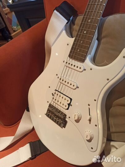 Электрогитара yamaha pacifica 012 white
