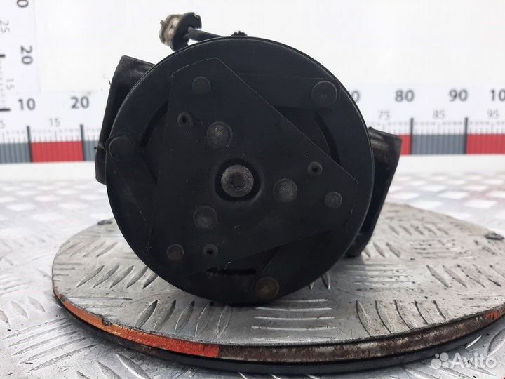 Компрессор кондиционера для Opel Zafira B 13124750