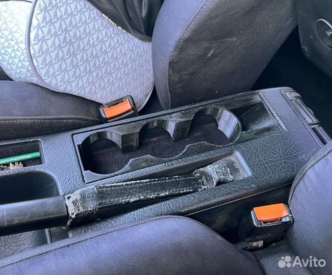 Подстаканник Audi 80/100