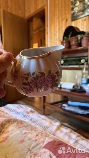 Сервиз фарфоровый Сирень (2 тарелки и молочник)