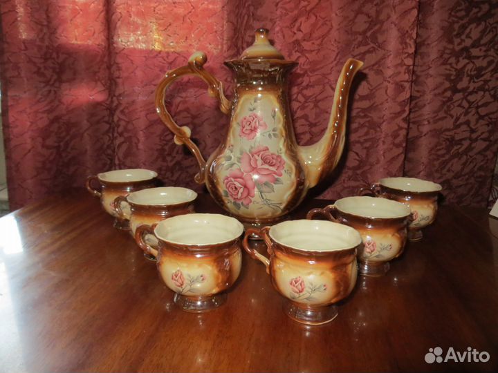 Сервиз кувшин и чашки