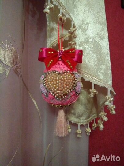 Новогодние игрушки