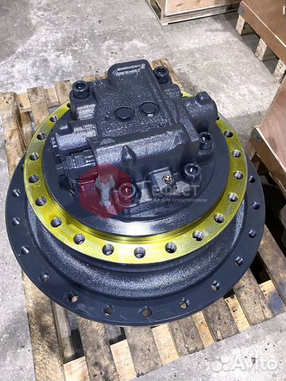 Редуктор хода Komatsu PC300-8M0 207-27-00590