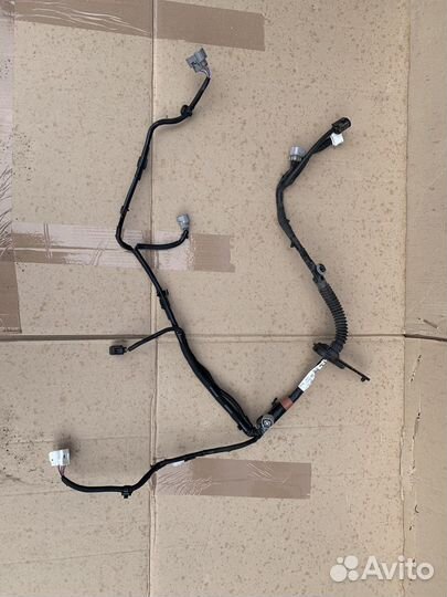 Проводка нижний крышки багажника lexus LX570