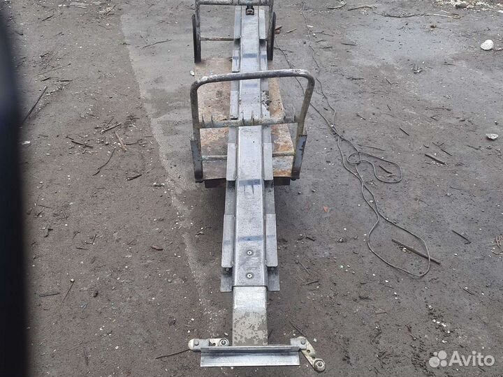 Стойки на полуприцеп