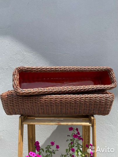 Балконное кашпо