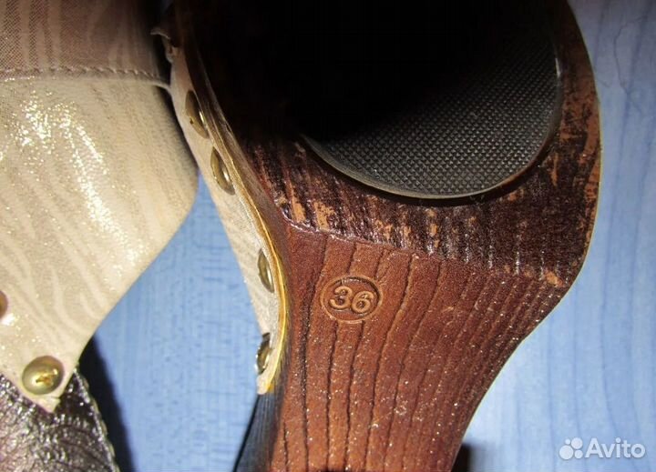 Босоножки жемчужные деревянные