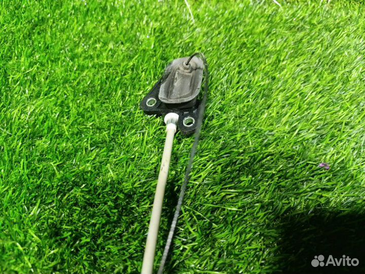 Доводчик двери задний правый Honda Stepwgn RK6