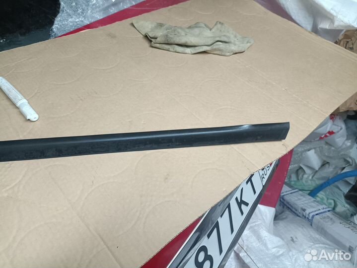 Молдинг стекла передний левый Lifan Breez