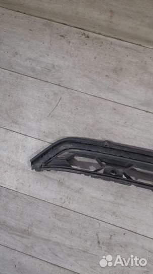 Решетка бампера Volkswagen Tiguan 2 С 2016 По 2020