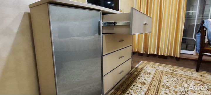 Шкафы и комоды бу