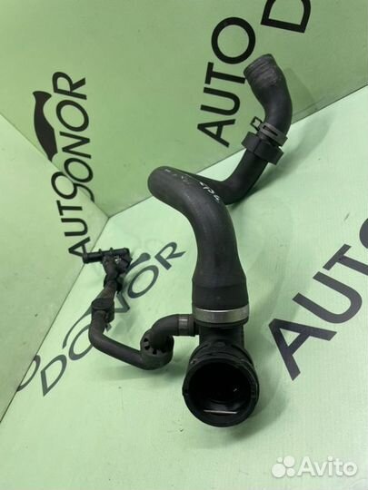 Патрубок системы охлаждения Volkswagen Touareg 7L