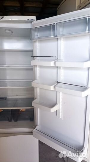 Холодильник 2х камерный