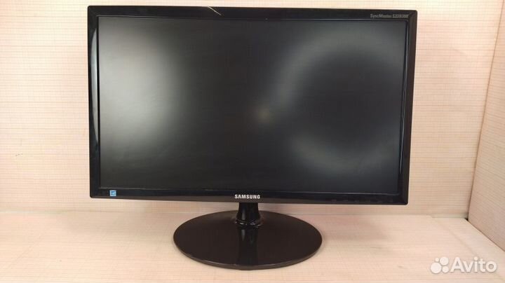 Монитор б/у 21.5