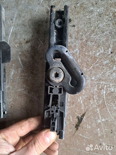 Механизм регулировки ремня Ford Mondeo