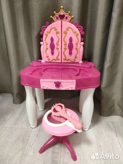 Детский столик