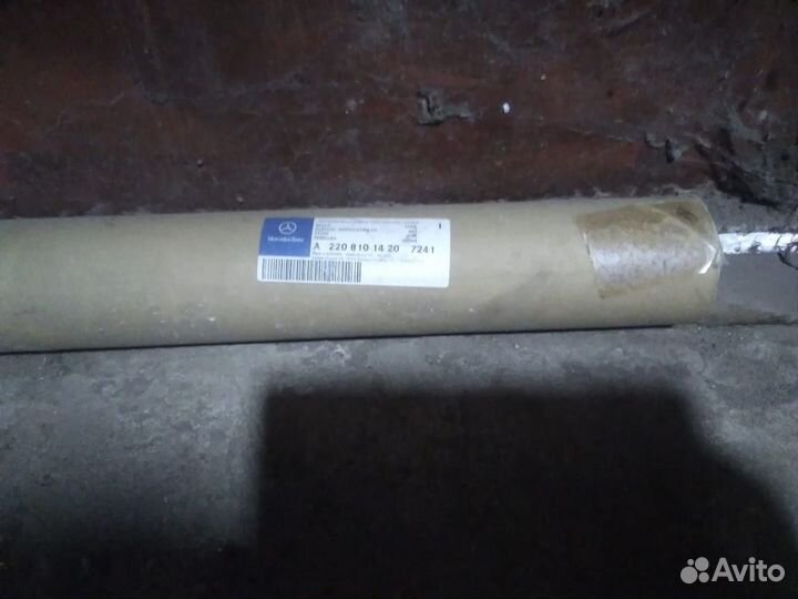 Шторка правой двери Мерседес W220 A2208101420 7241