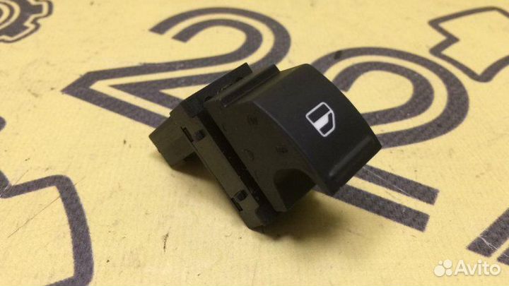 Кнопка стеклоподъемника задняя левая Volkswagen