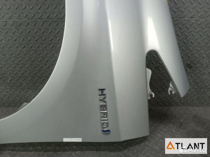 Крыло переднее левое toyota prius