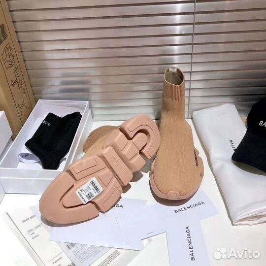 Ботинки женские balenciaga 2 цвета