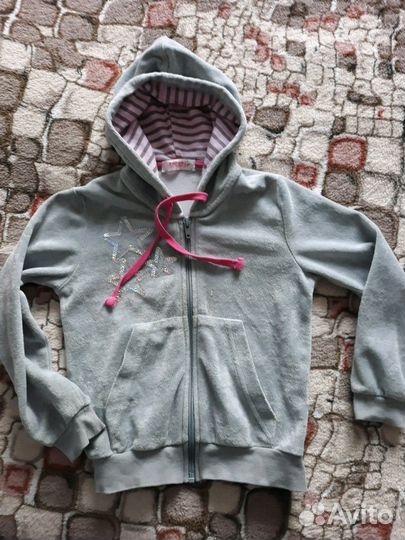 Костюм спортивный