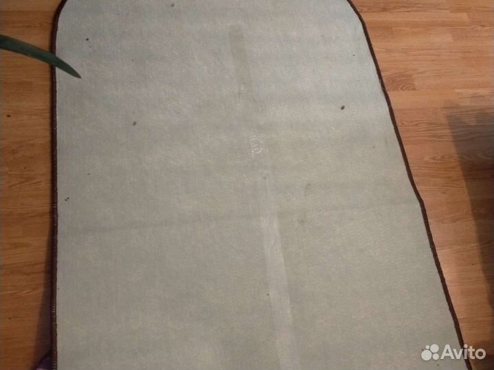 Ковер овальный 2м1м, новый в упаковке