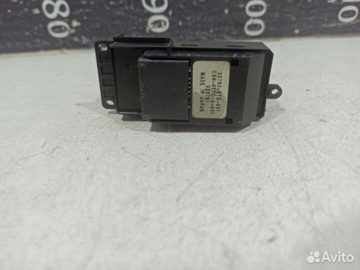 Кнопка стеклоподъемника