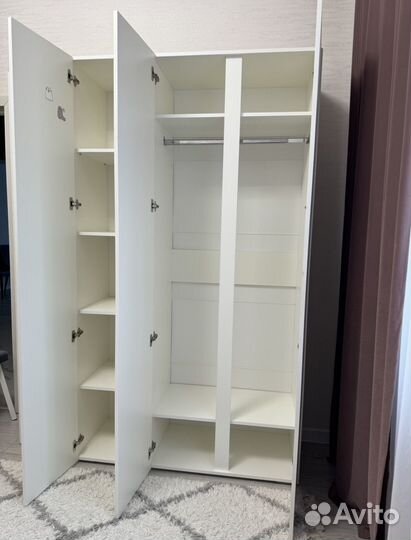 Шкаф распашной белый 120