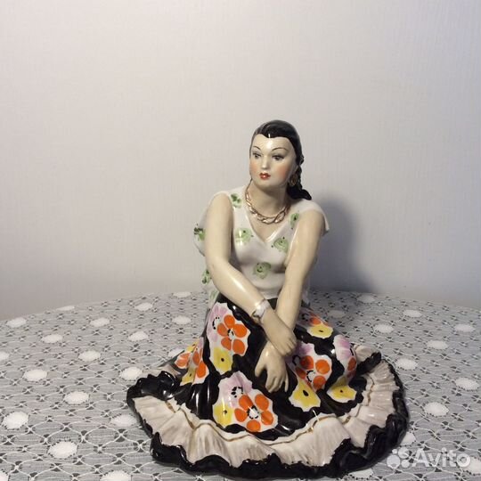 Статуэтка «Цыганка Земфира» Дулёво (51 год)