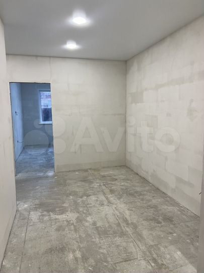3-к. квартира, 80 м², 1/1 эт.