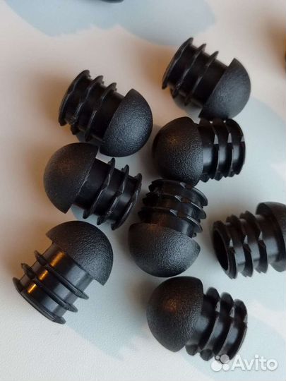 «Заглушки на ножки табуретки»