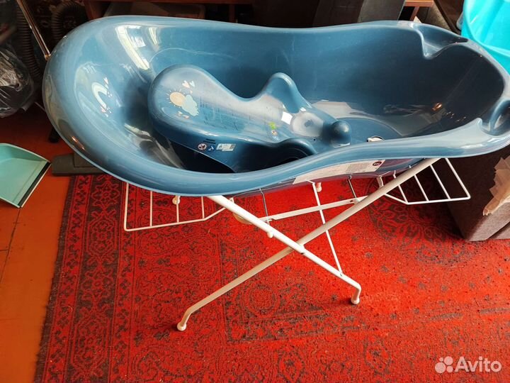 Ванночка для купания с подставкой горкой