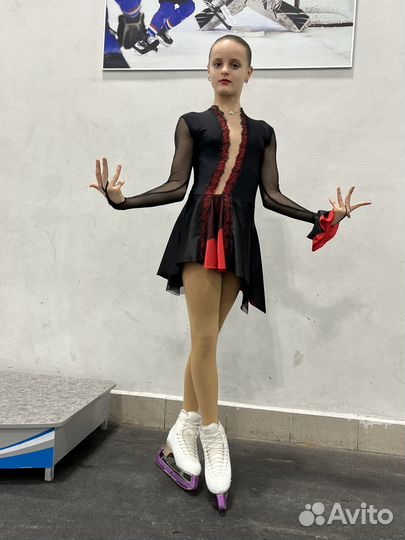 Платье для выступления для фигурного катания