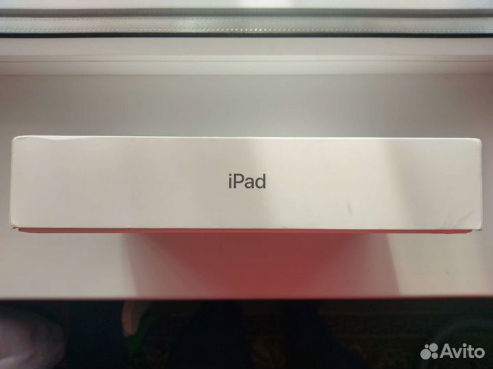 Коробка Apple