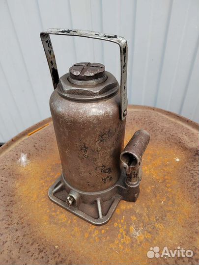 Домкрат гидравлический бу