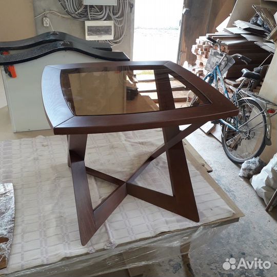 Журнальный стол