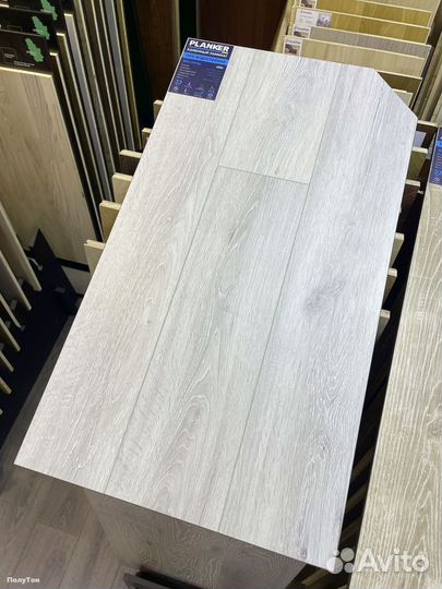 Кварцвиниловая плитка для пола замковая