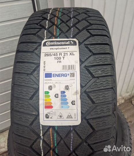 Continental ContiVikingContact 7 265/45 R21 108T