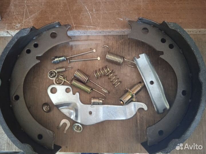 Ремкомплект ручного тормоза с колодками баф BAW