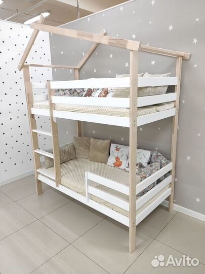 Двухъярусная кровать детская