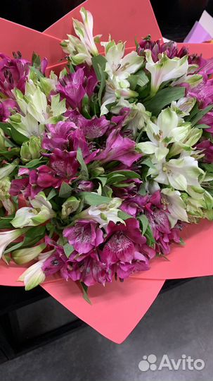 Цветы букет альстромерий, эустомы Казань