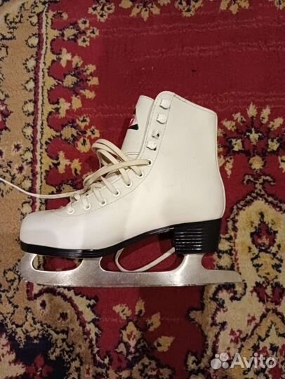 Коньки детские 35 размер